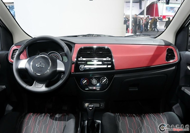 歐力威X6車型 內(nèi)飾圖