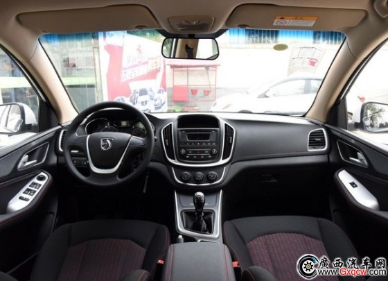 g֮x15fԪԃȸƷ|SUV 